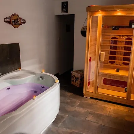 فندق مبيت وإفطار Aux 3 Nuances Privatives & كاليه