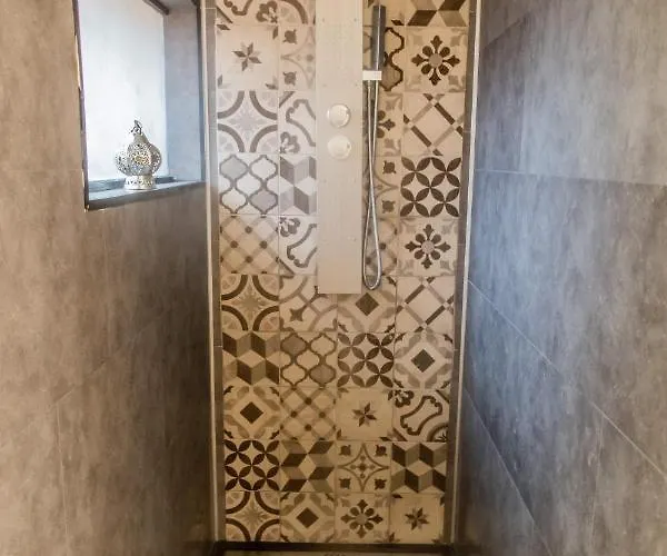 Couette-café Aux 3 Nuances Privatives&spa